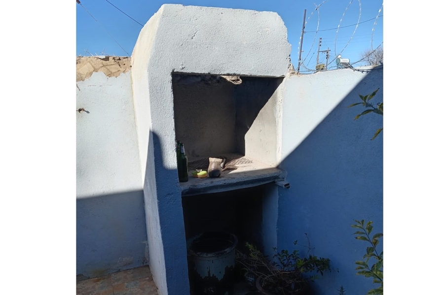 2 Bedroom Property for Sale in Kutlwanong Northern Cape